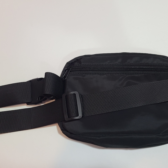 Belt bag- Brand new- black - Picture 2 of 8